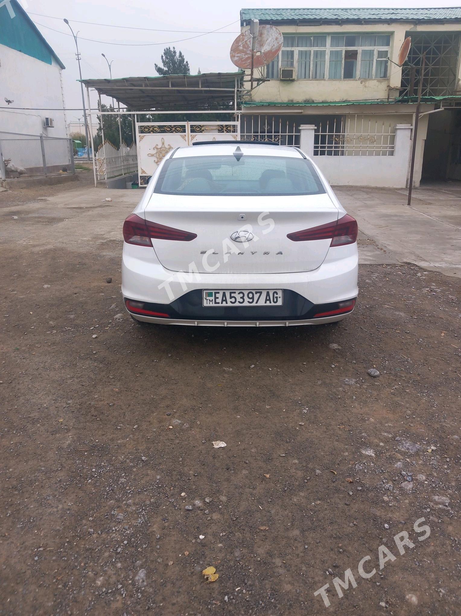 Hyundai Elantra 2020 - 196 000 TMT - Aşgabat - img 3