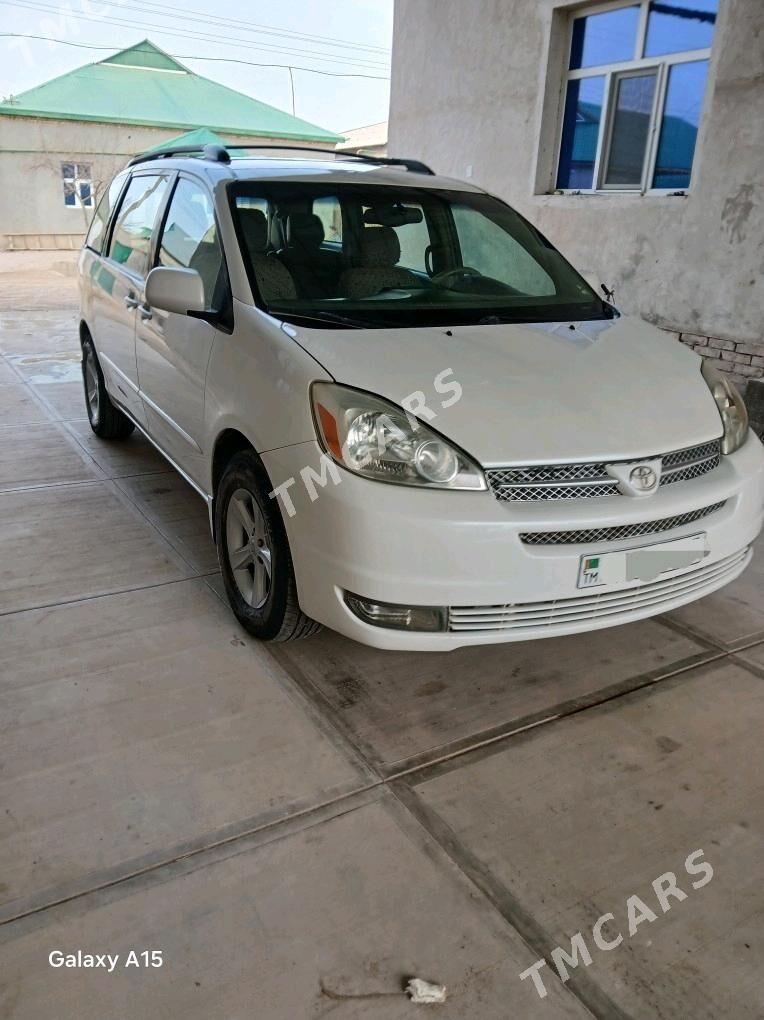 Toyota Sienna 2004 - 200 000 TMT - Гурбансолтан Едже - img 3