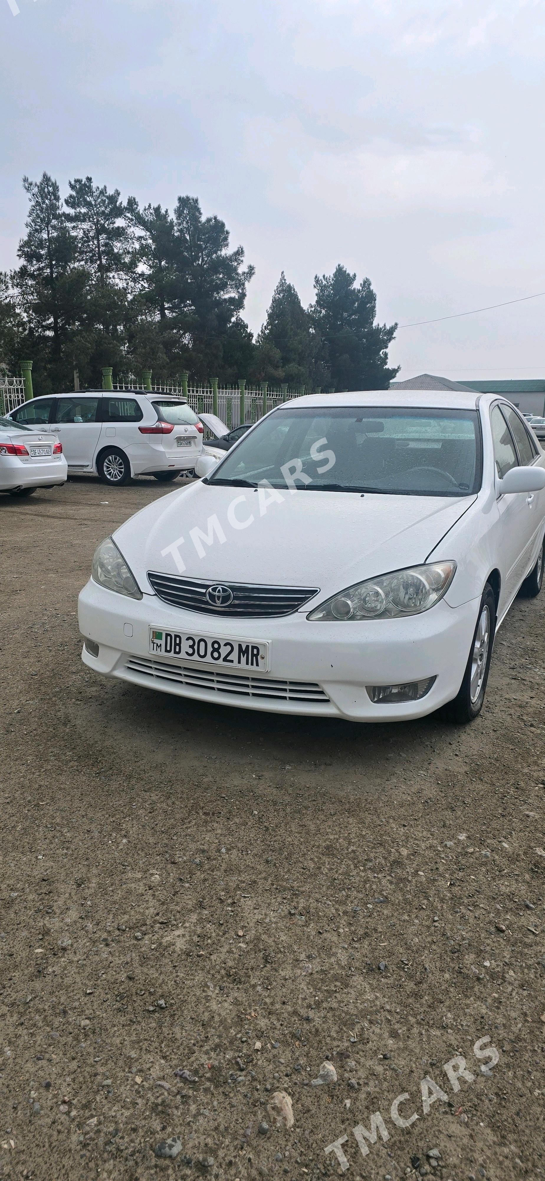 Toyota Camry 2003 - 140 000 TMT - Мары - img 3