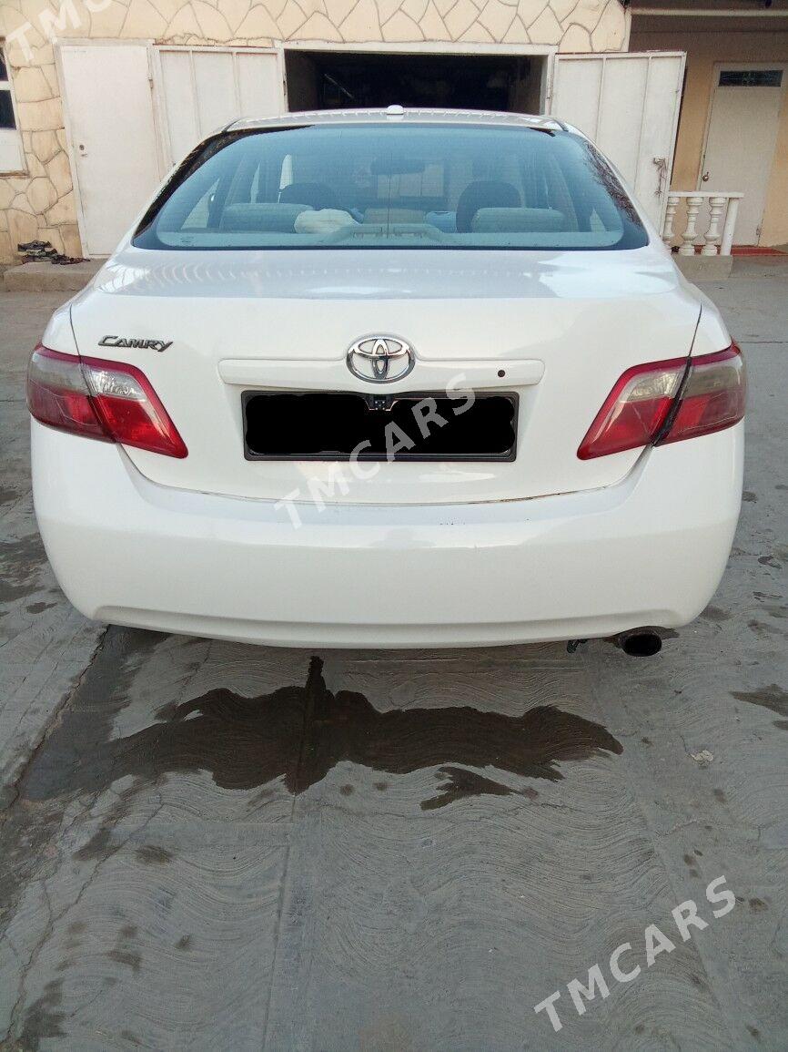 Toyota Camry 2008 - 105 000 TMT - Jebel - img 3