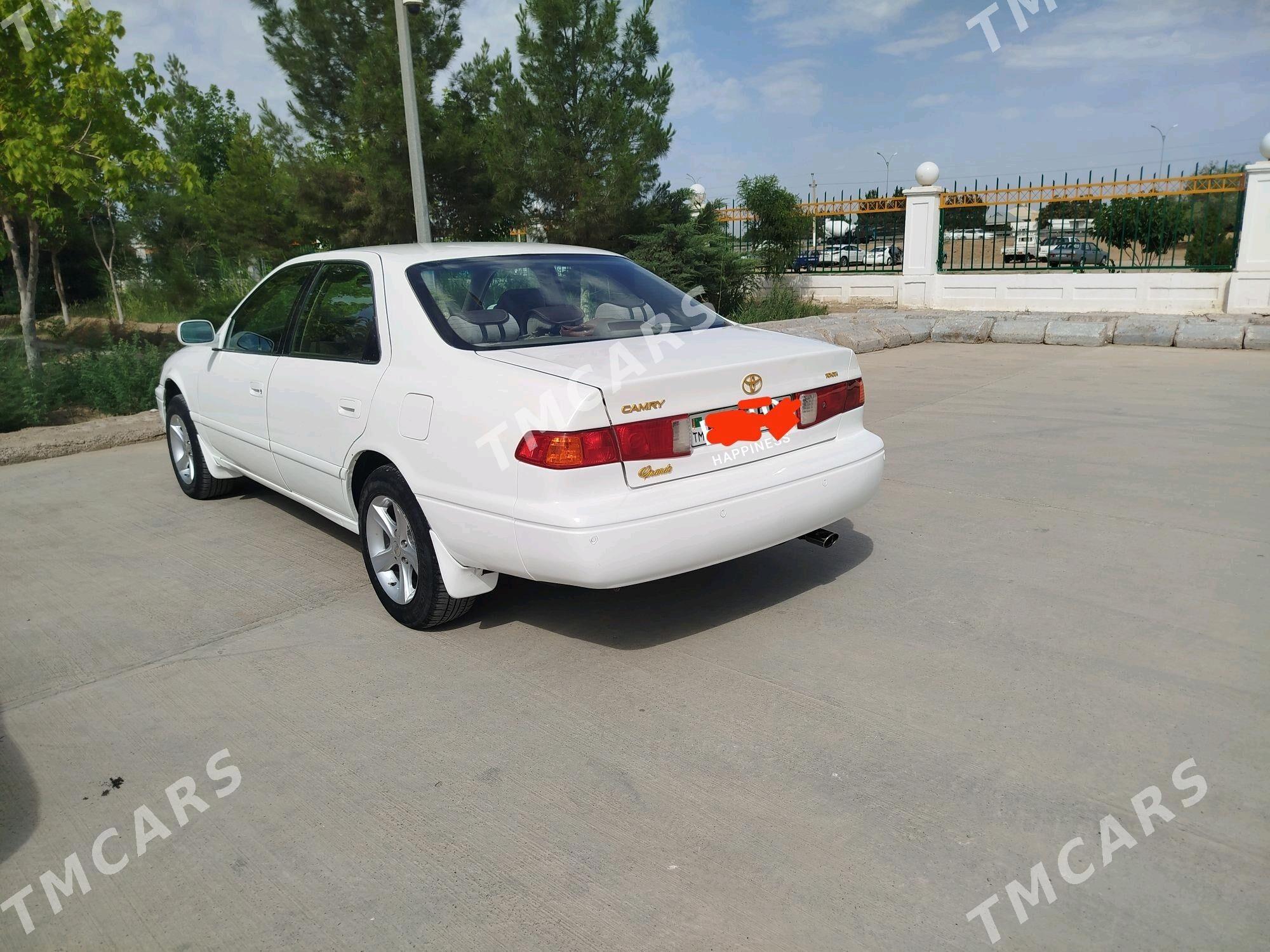 Toyota Camry 2001 - 110 000 TMT - Мургап - img 2