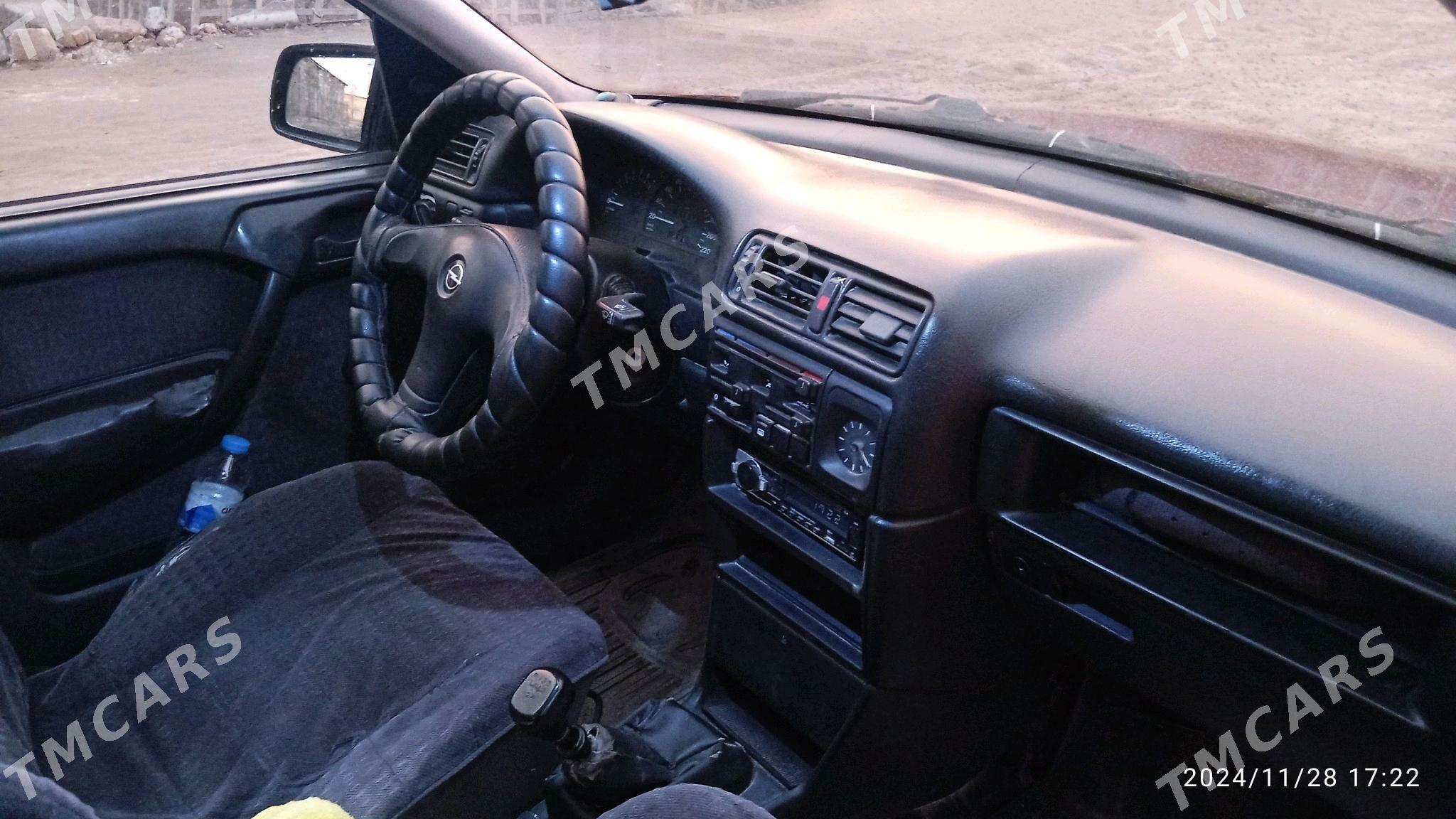 Opel Vectra 1993 - 50 000 TMT - Кёнеургенч - img 7