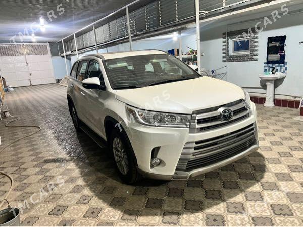 Toyota Highlander 2019 - 495 000 TMT - Ашхабад - img 3