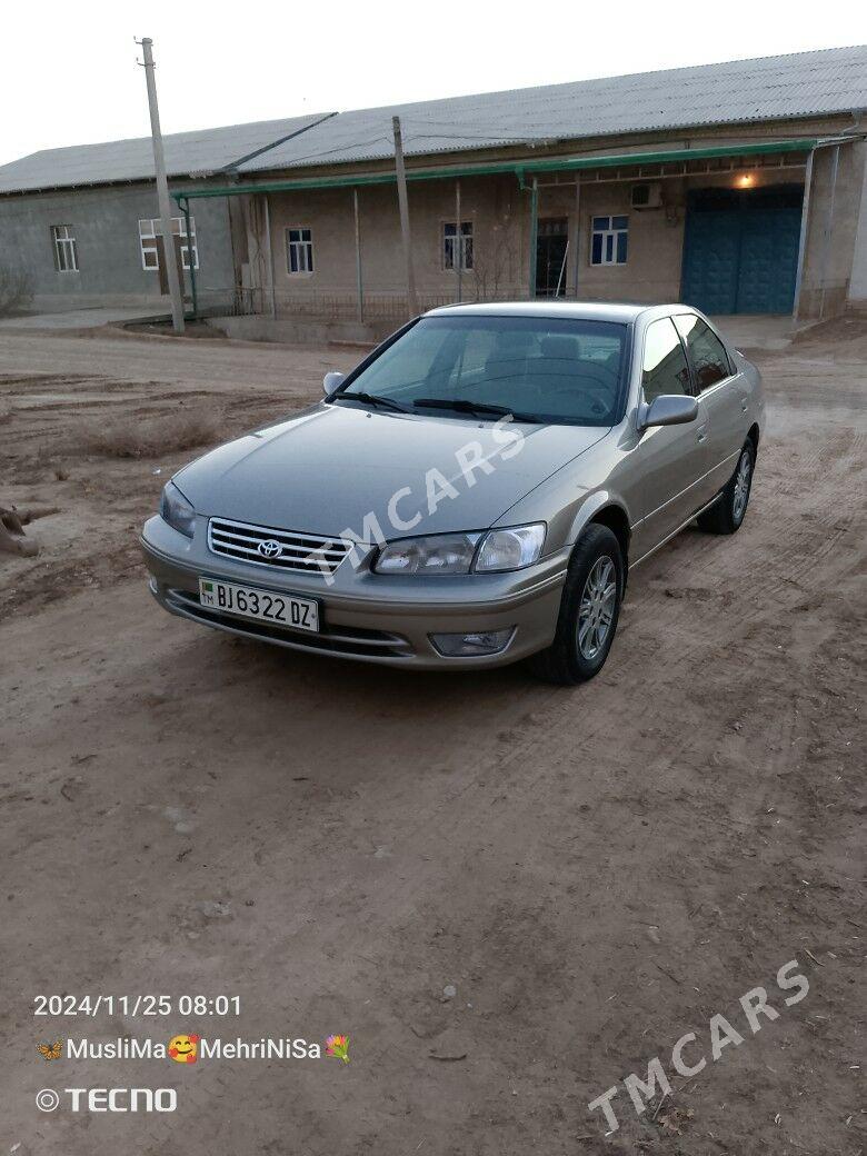 Toyota Camry 2000 - 130 000 TMT - Гурбансолтан Едже - img 2