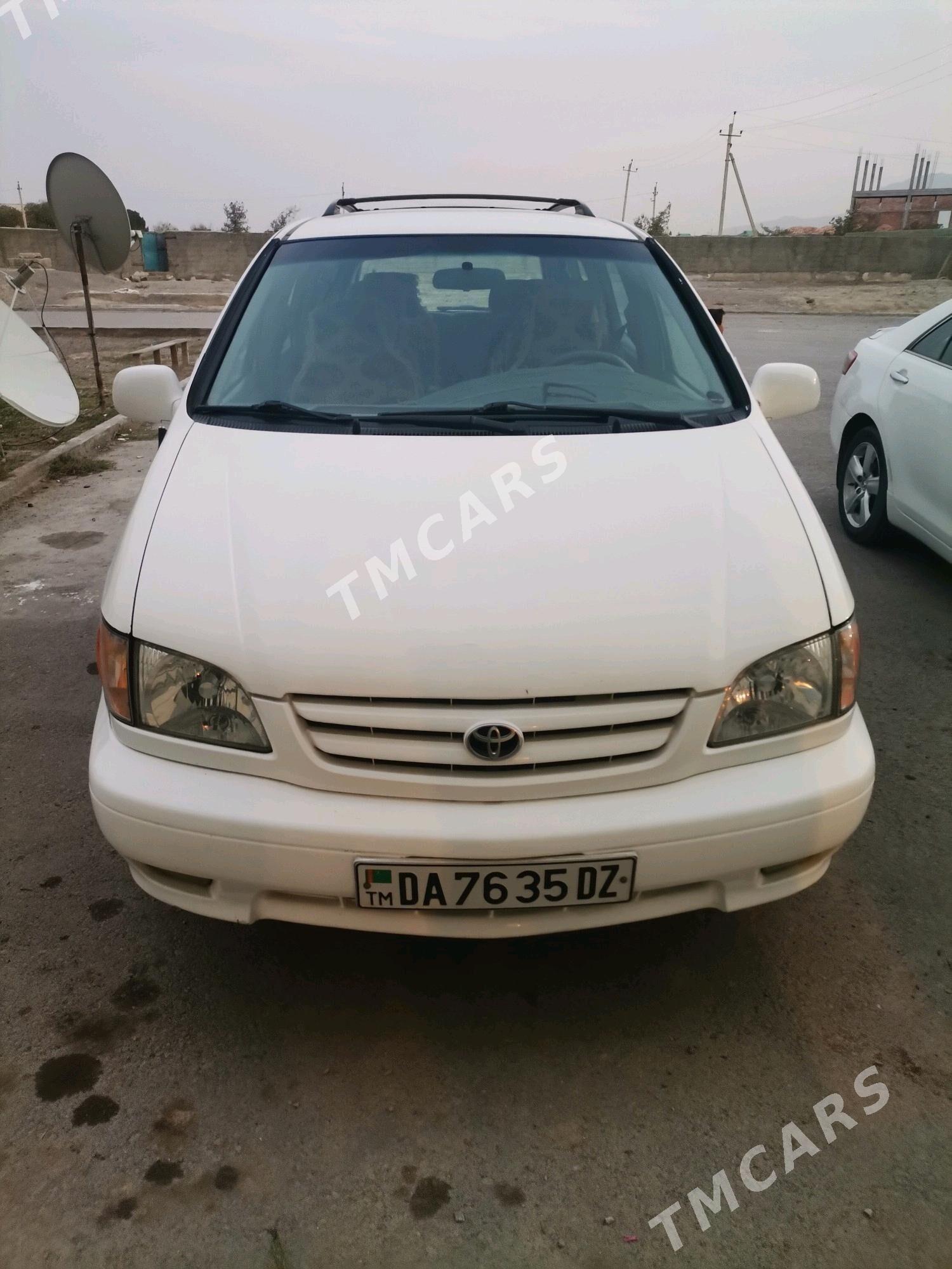 Toyota Sienna 2002 - 155 000 TMT - Гурбансолтан Едже - img 3