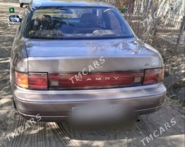 Toyota Camry 1992 - 60 000 TMT - Кёнеургенч - img 3