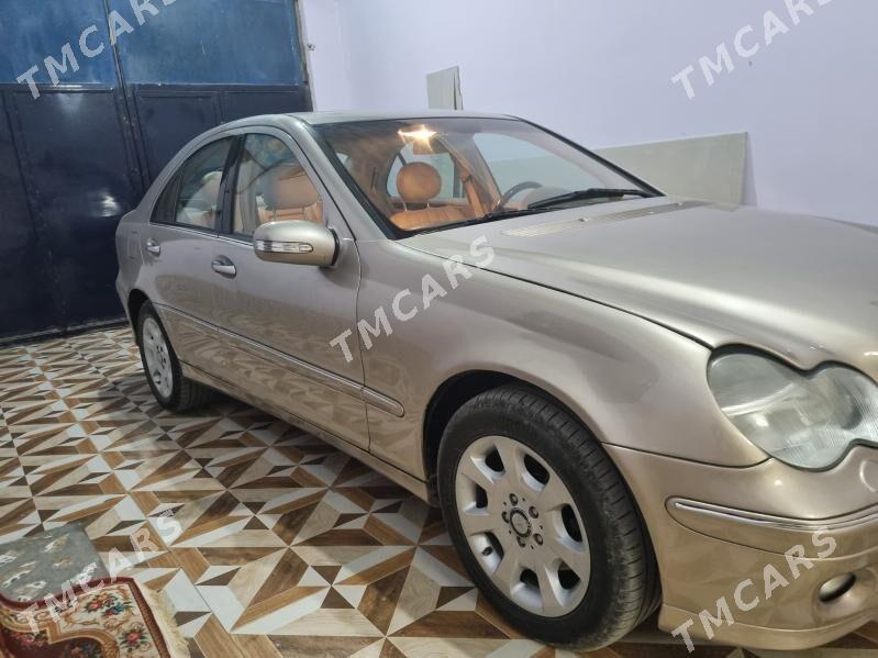 Mercedes-Benz C250 2005 - 130 000 TMT - Türkmenabat - img 2