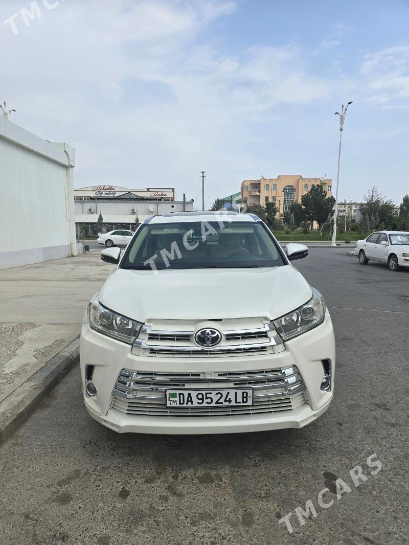 Toyota Highlander 2016 - 399 000 TMT - Керки - img 3