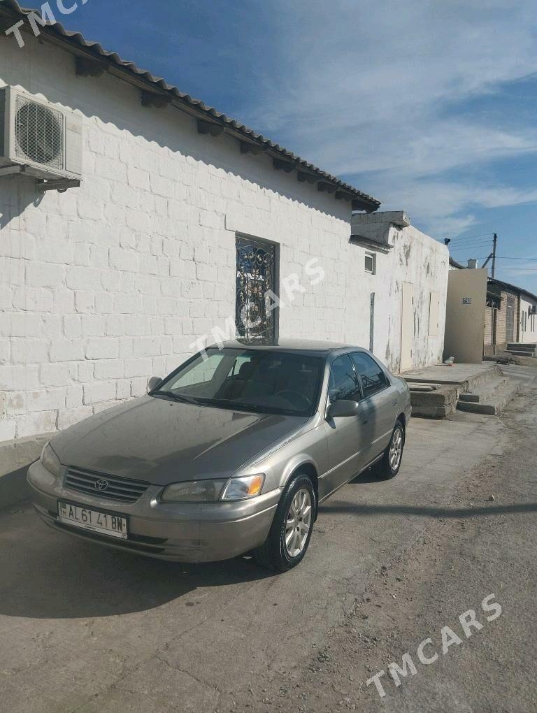 Toyota Camry 1999 - 103 000 TMT - Балканабат - img 2