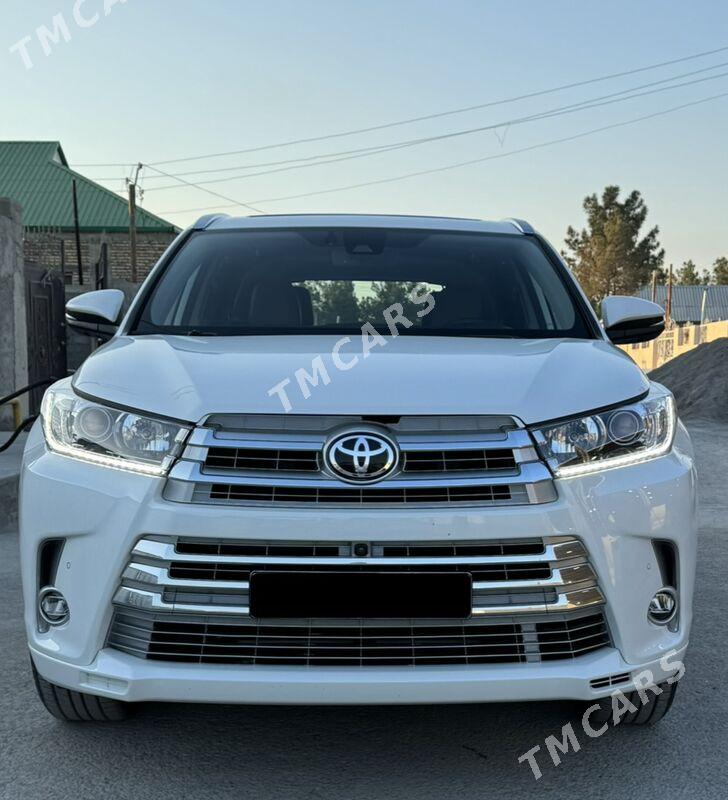 Toyota Highlander 2017 - 550 000 TMT - Gökdepe - img 3