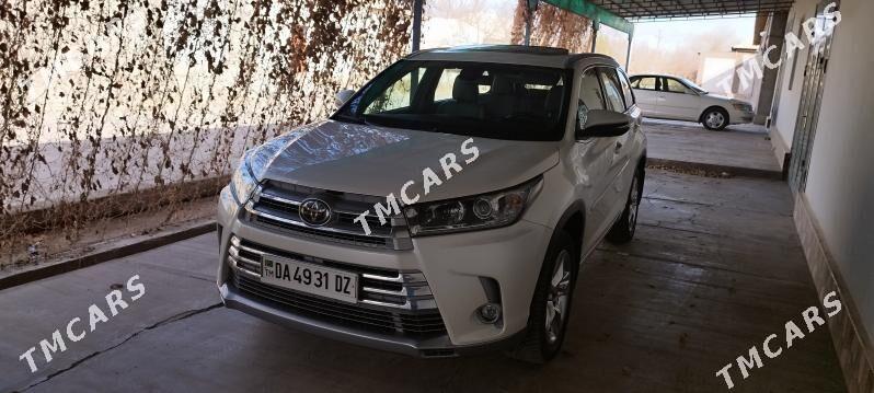 Toyota Highlander 2019 - 600 000 TMT - Дашогуз - img 3