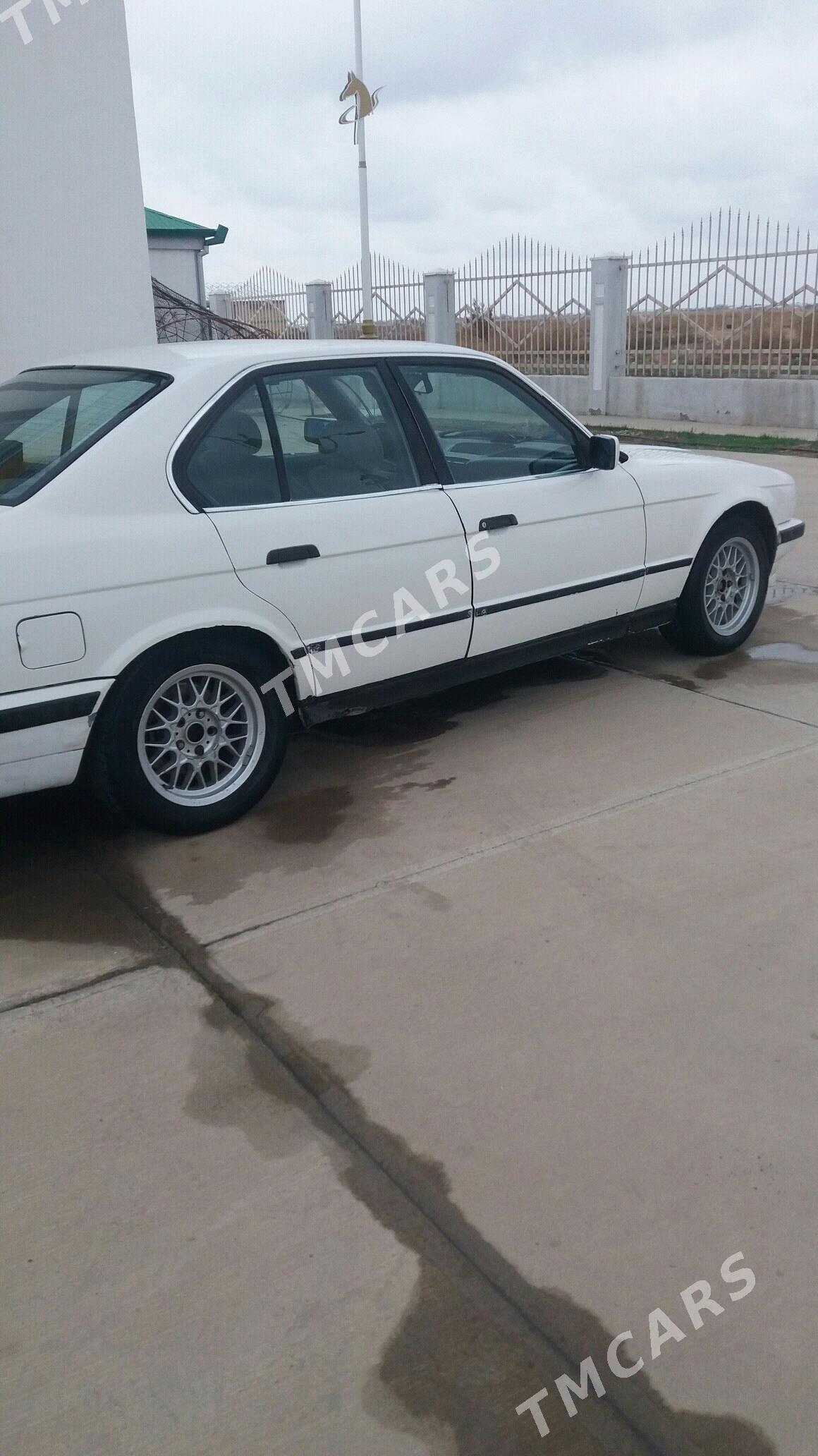 BMW 520 1993 - 37 000 TMT - Mary - img 3