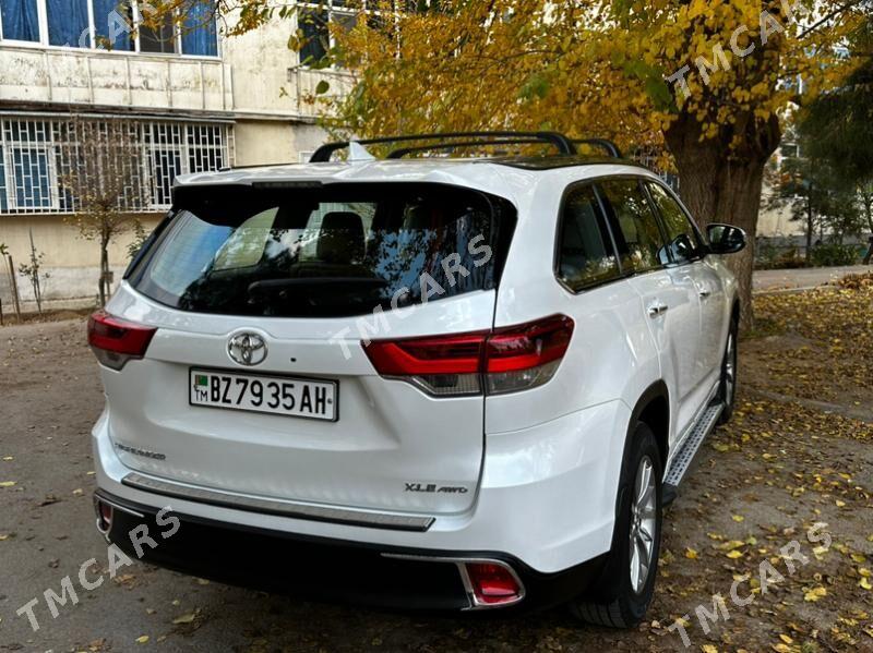 Toyota Highlander 2019 - 430 000 TMT - 5 мкр - img 2