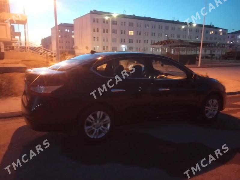 Nissan Sentra 2013 - 100 000 TMT - Дашогуз - img 9