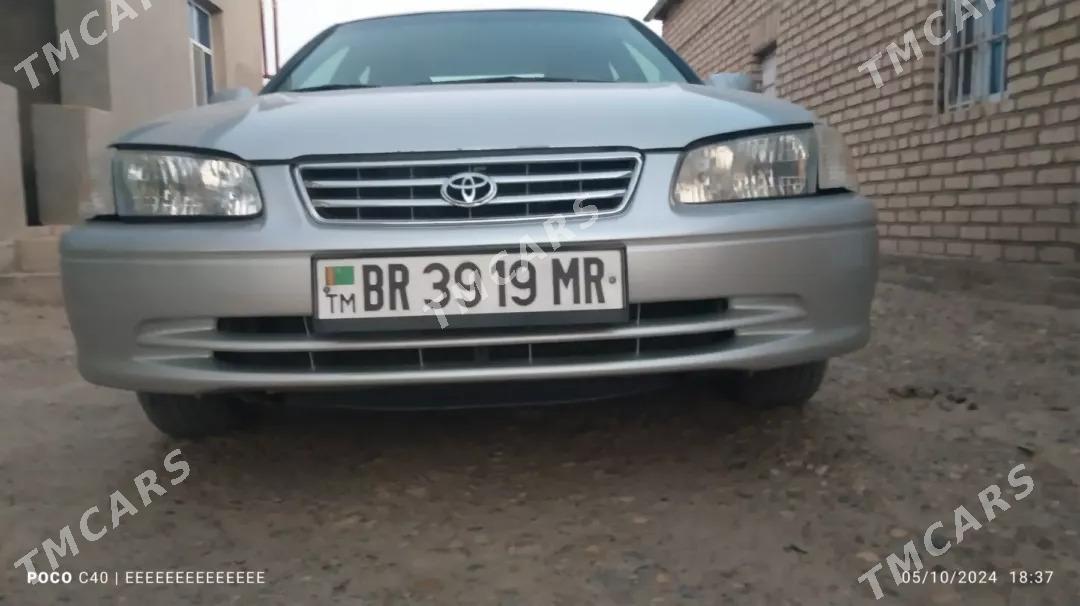 Toyota Camry 2000 - 130 000 TMT - Тагтабазар - img 3