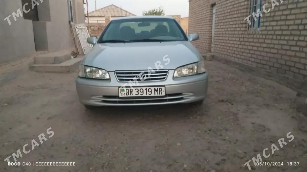 Toyota Camry 2000 - 130 000 TMT - Тагтабазар - img 2