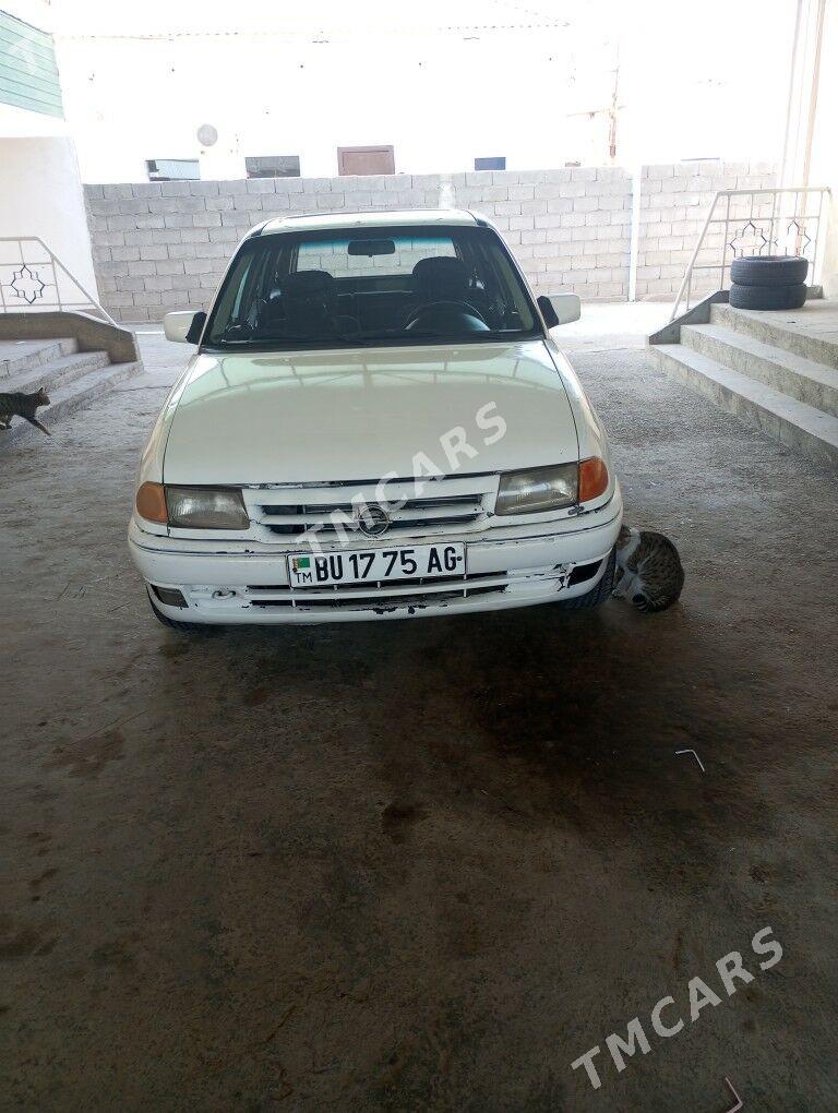 Opel Astra 1992 - 28 000 TMT - Aşgabat - img 3