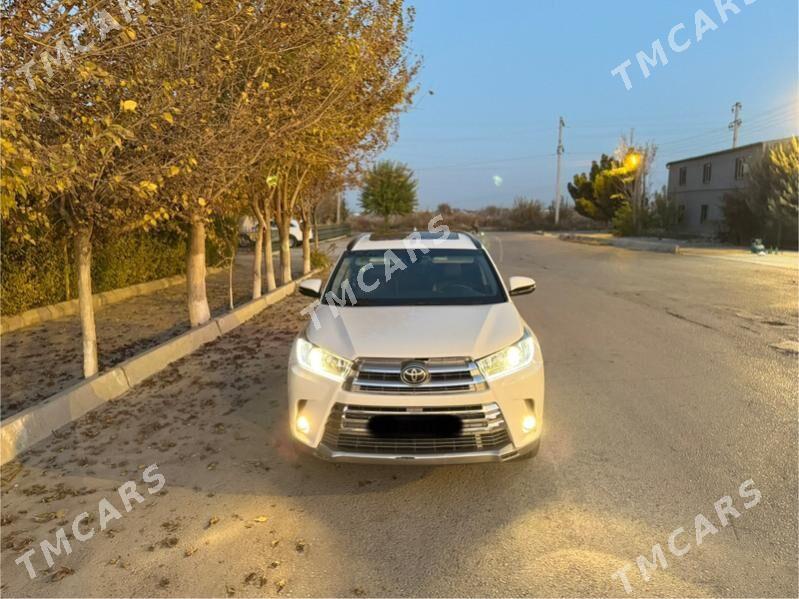 Toyota Highlander 2019 - 345 000 TMT - Aşgabat - img 8