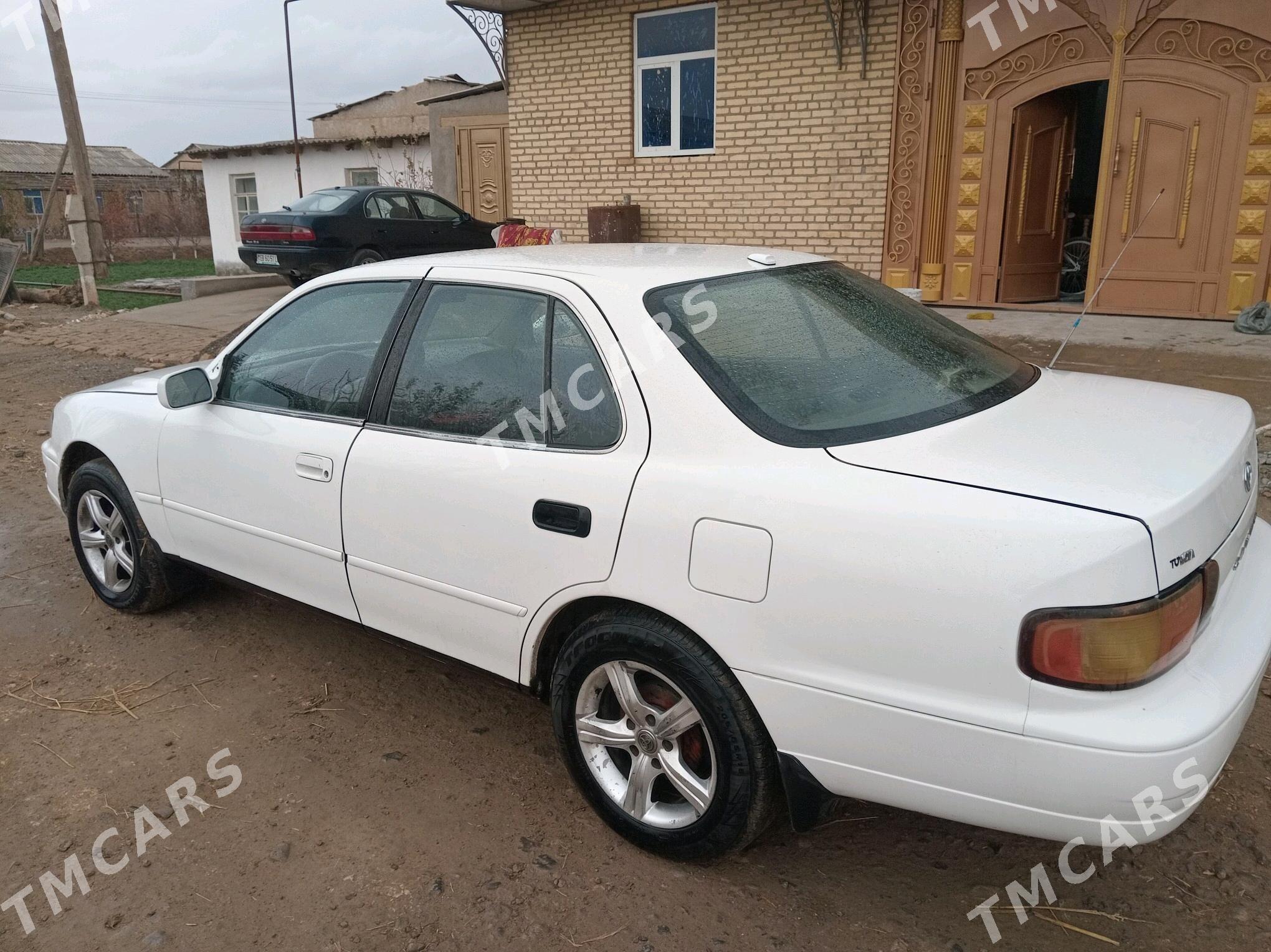 Toyota Camry 1994 - 70 000 TMT - Sakar - img 3