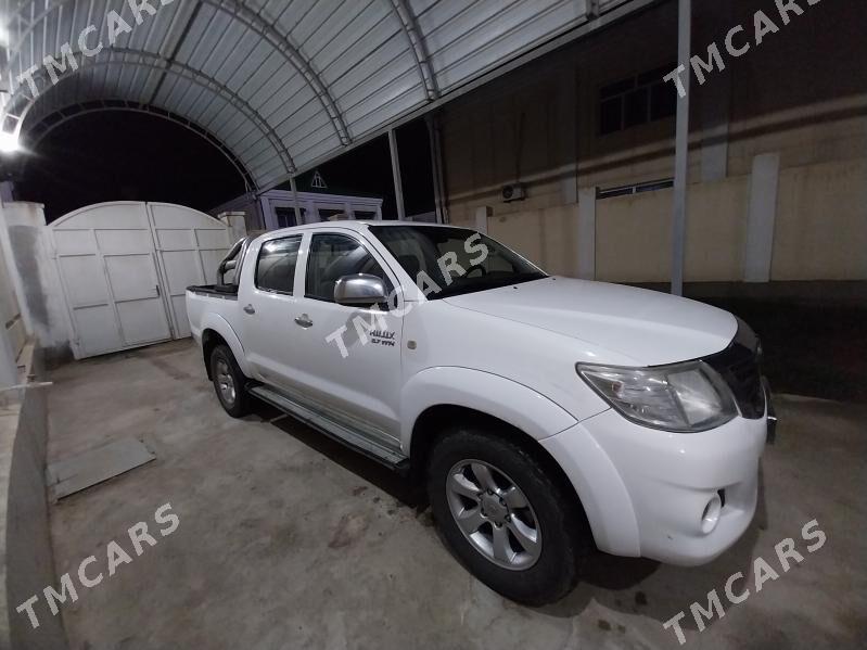 Toyota Hilux 2011 - 290 000 TMT - Туркменабат - img 3