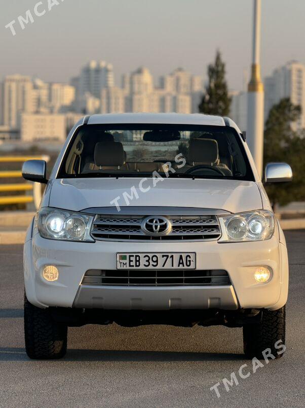 Toyota Fortuner 2011 - 219 000 TMT - Ашхабад - img 4