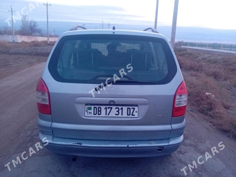 Opel Zafira 2003 - 72 000 TMT - Дашогуз - img 3