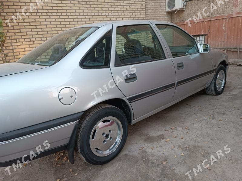 Opel Vectra 1989 - 47 000 TMT - Мары - img 7