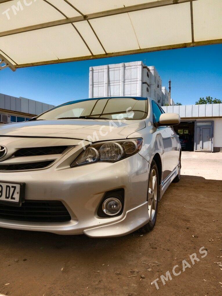 Toyota Corolla 2011 - 140 000 TMT - Дашогуз - img 8