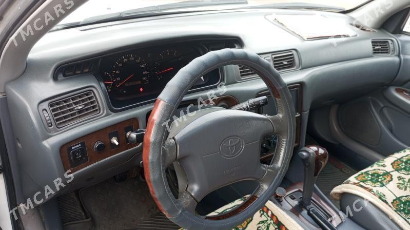 Toyota Camry 1997 - 100 000 TMT - Halaç - img 3