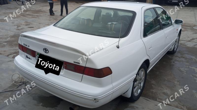 Toyota Camry 1997 - 100 000 TMT - Halaç - img 6