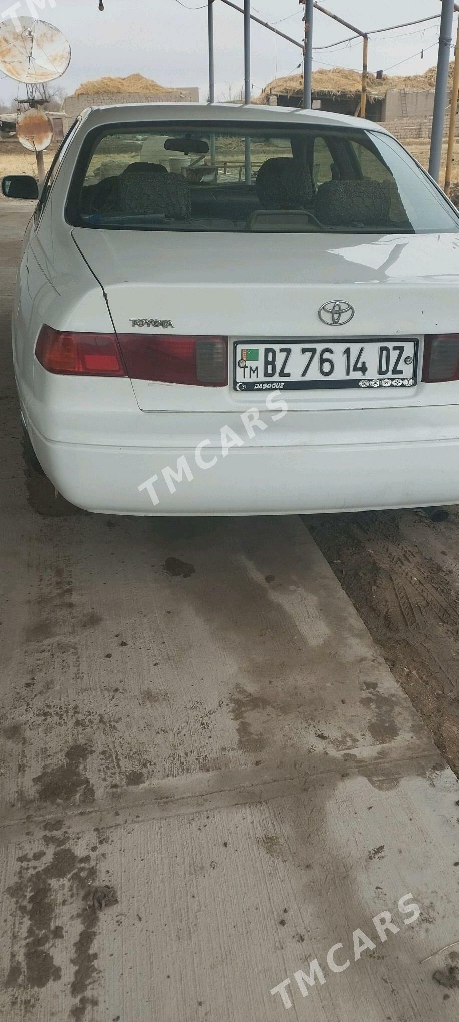 Toyota Camry 1999 - 120 000 TMT - Akdepe - img 3