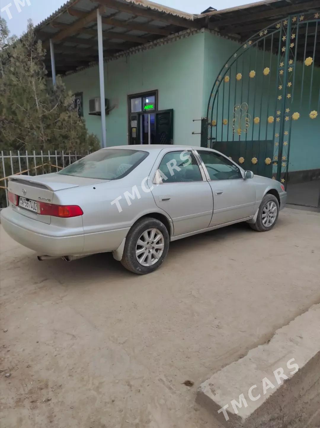 Toyota Camry 2001 - 122 000 TMT - Köneürgenç - img 2