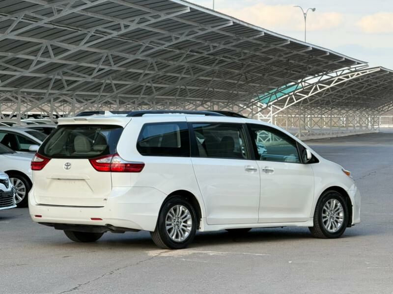 Toyota Sienna 2019 - 475 000 TMT - Ашхабад - img 8