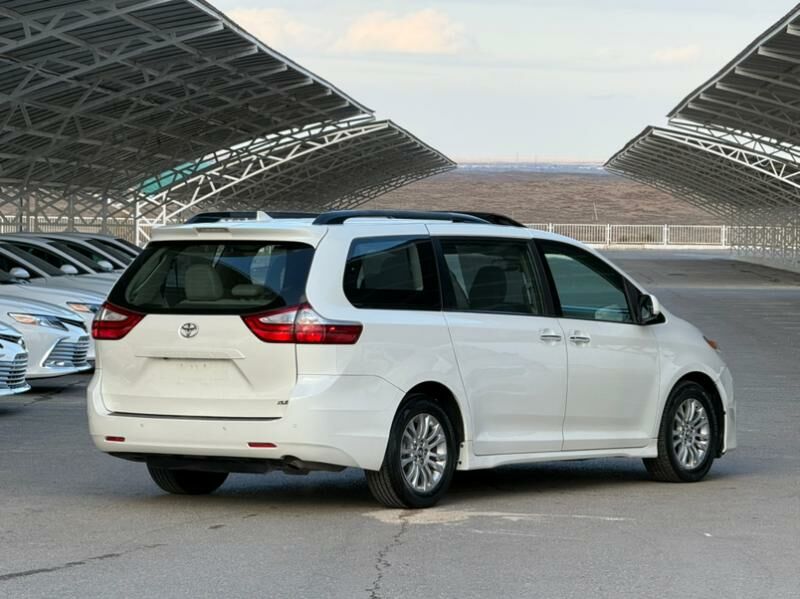 Toyota Sienna 2019 - 475 000 TMT - Ашхабад - img 9