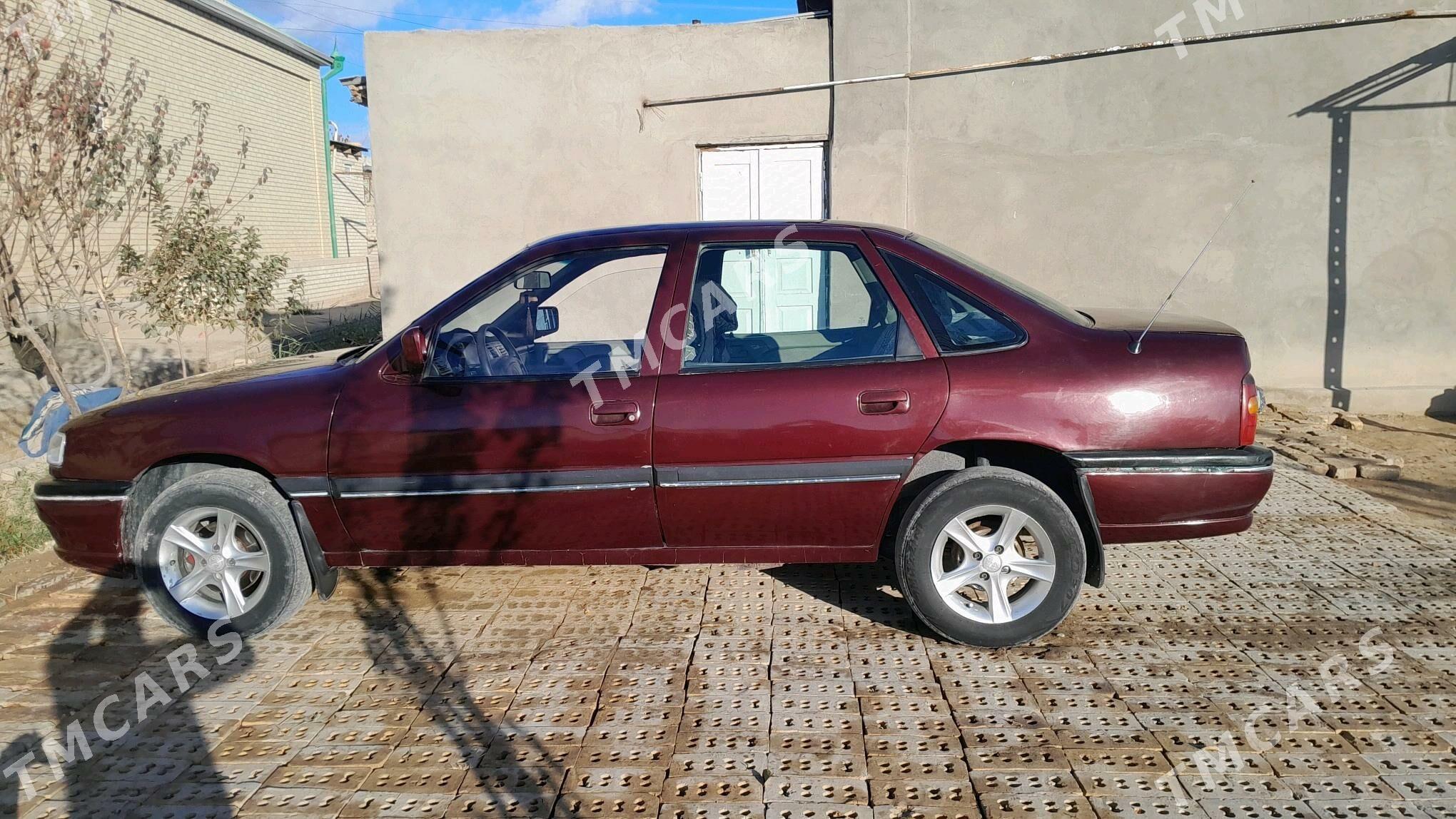 Opel Vectra 1993 - 30 000 TMT - Mary - img 3