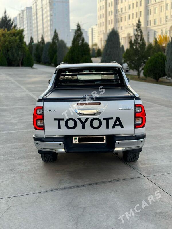 Toyota Hilux 2023 - 655 000 TMT - Ашхабад - img 7