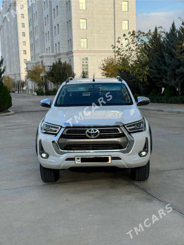 Toyota Hilux 2023 - 655 000 TMT - Ашхабад - img 2