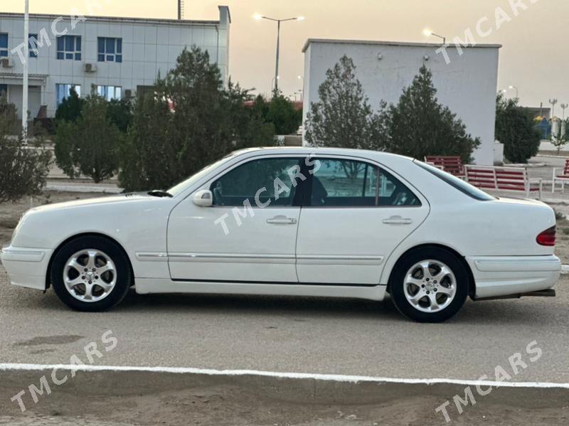 Mercedes-Benz E320 2001 - 110 000 TMT - Gumdag - img 2