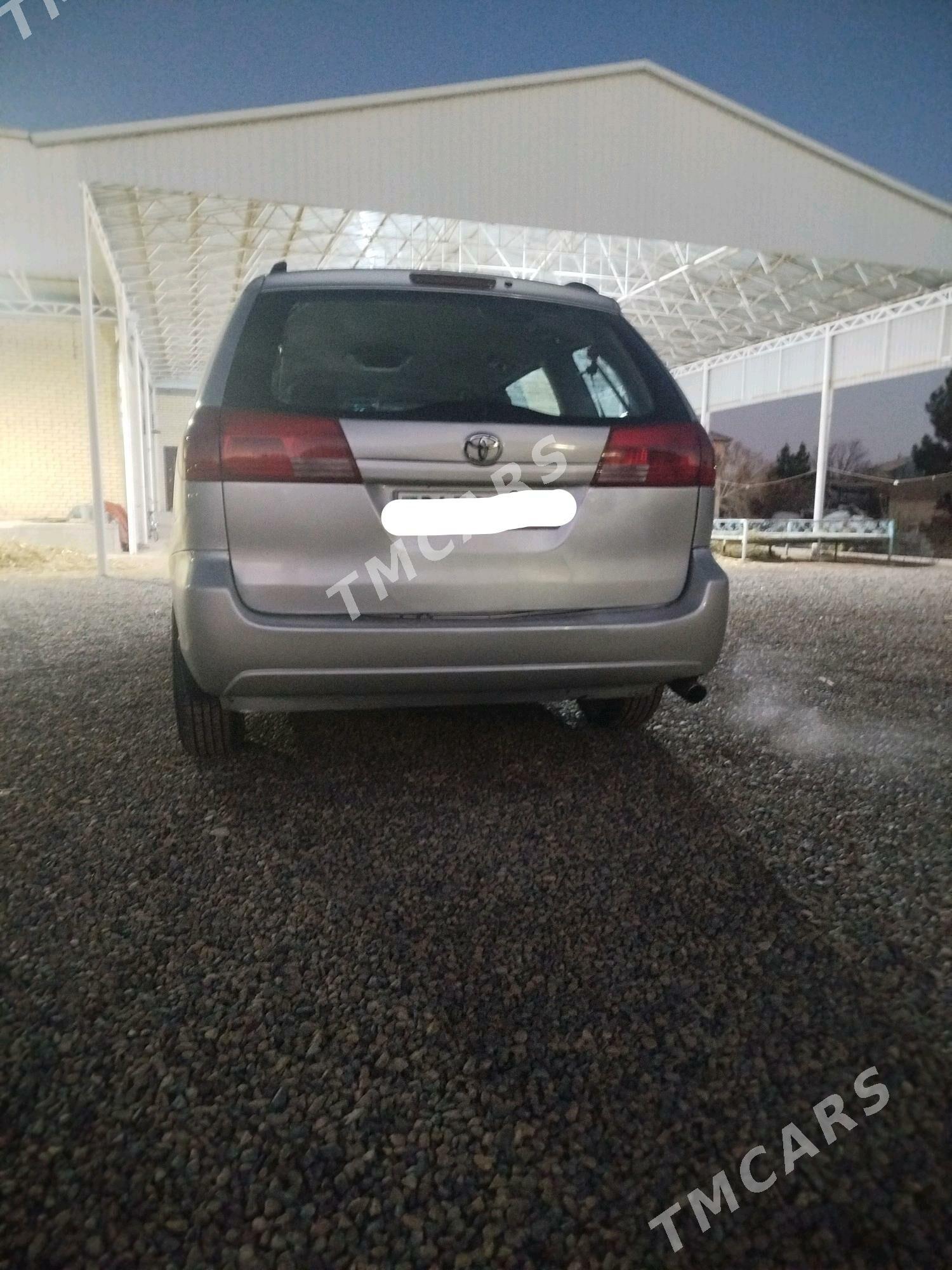 Toyota Sienna 2004 - 150 000 TMT - Векильбазар - img 3