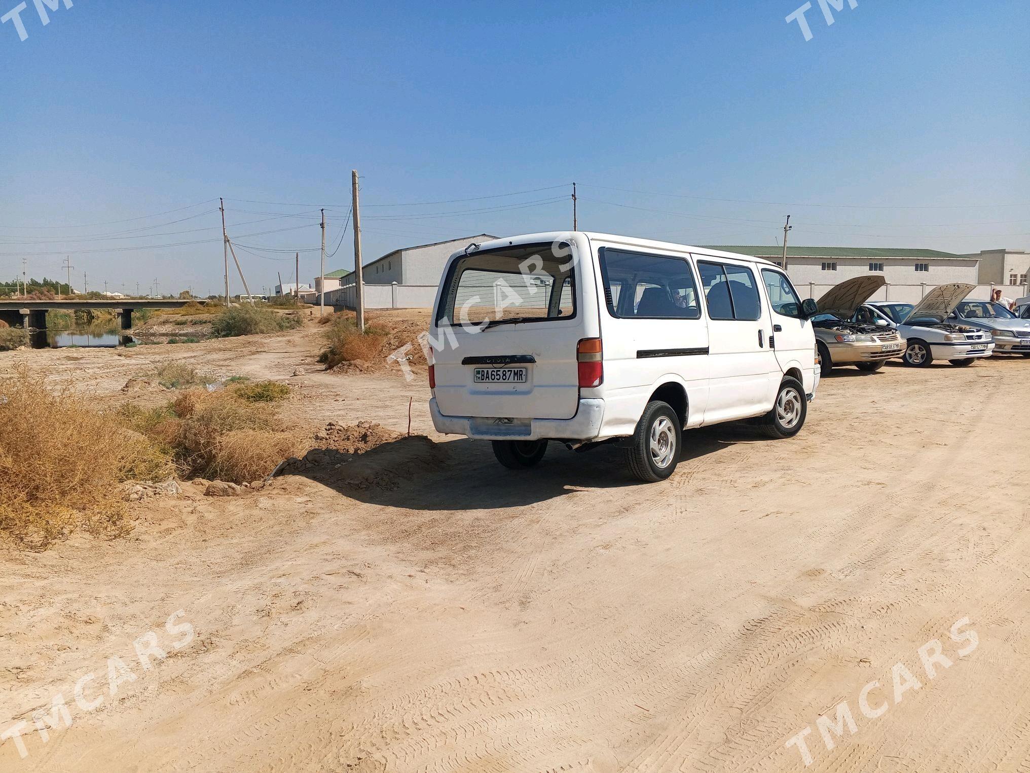 Toyota Hiace 1998 - 70 000 TMT - Wekilbazar - img 3