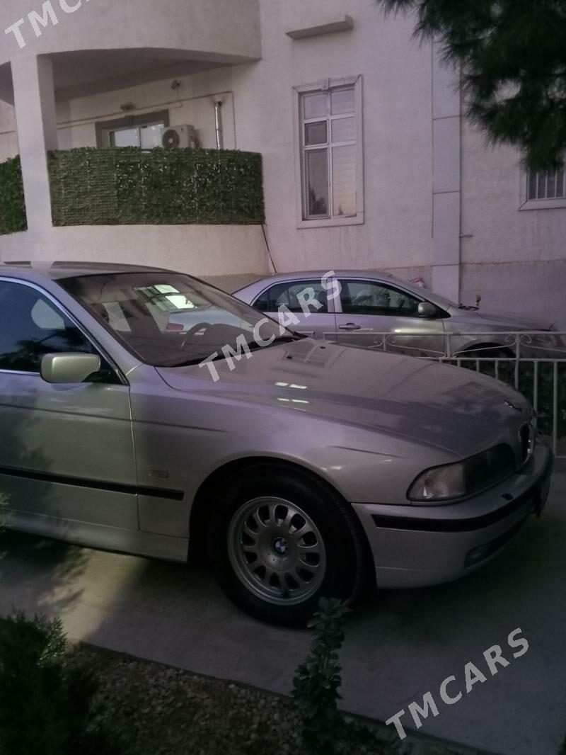 BMW E39 2000 - 100 000 TMT - Балканабат - img 8