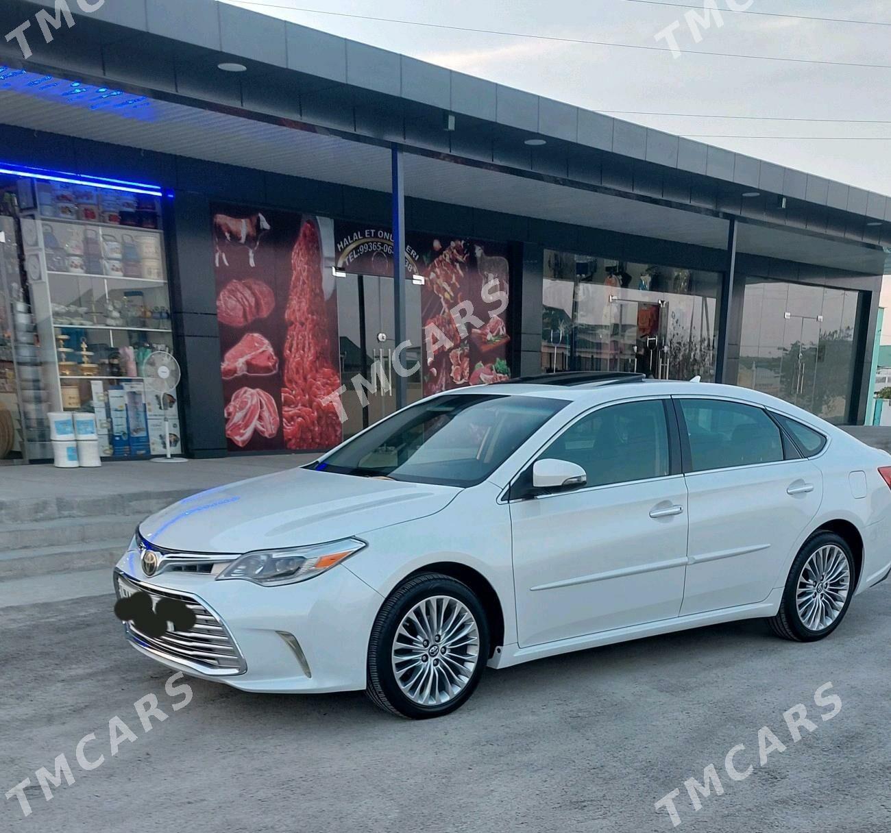 Toyota Avalon 2018 - 370 000 TMT - Бузмеин - img 4