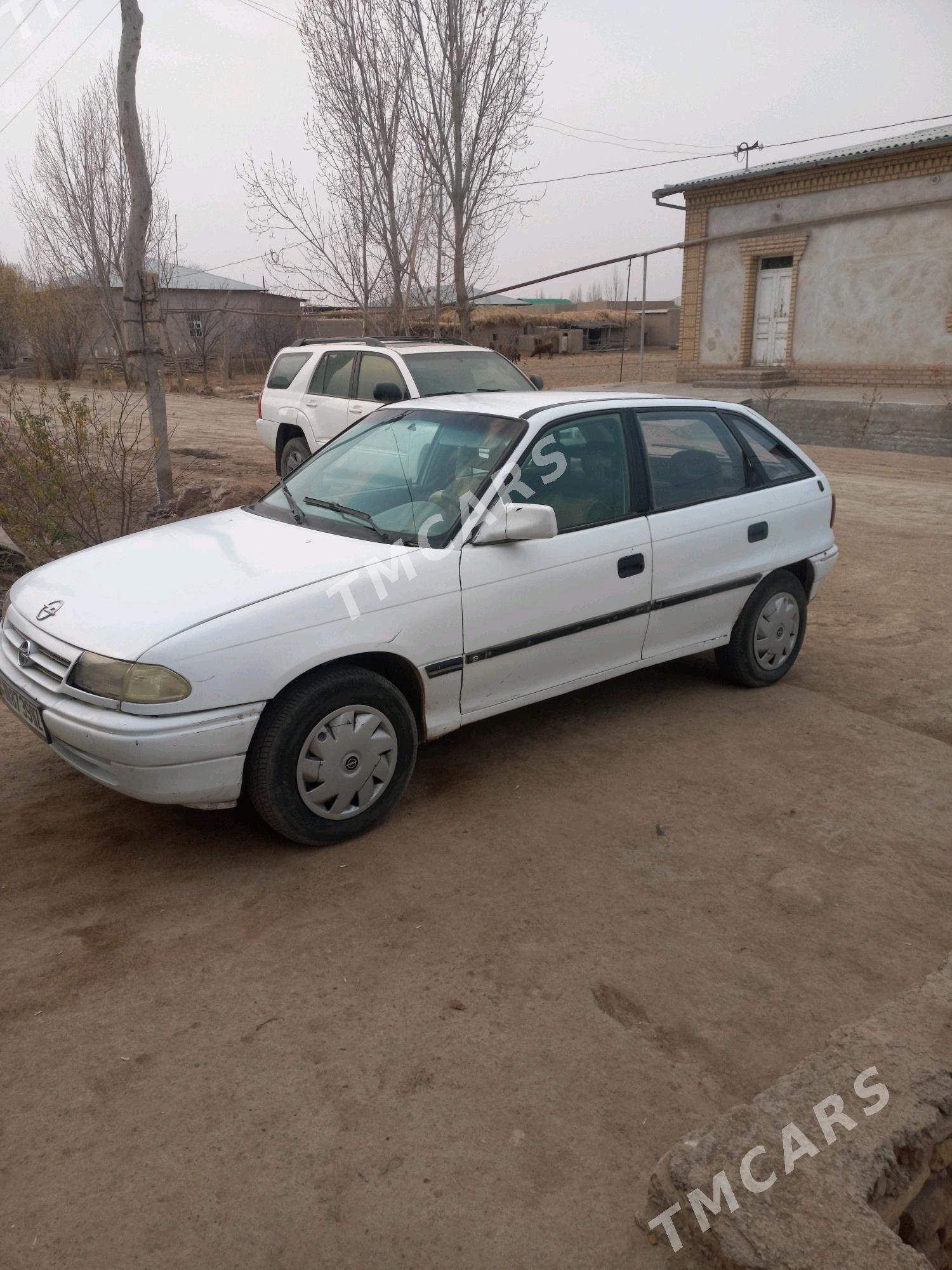 Opel Astra 1992 - 25 000 TMT - Gurbansoltan Eje - img 2