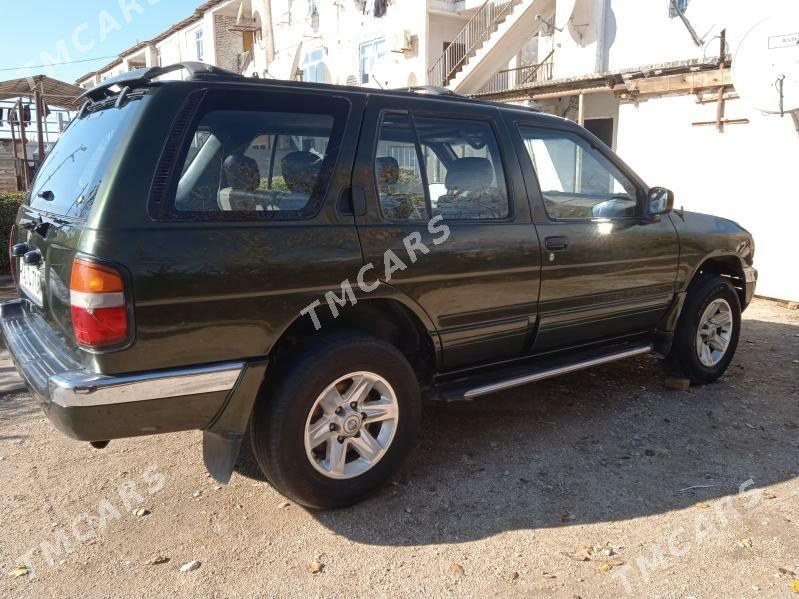 Nissan Pathfinder 1997 - 90 000 TMT - Балканабат - img 4