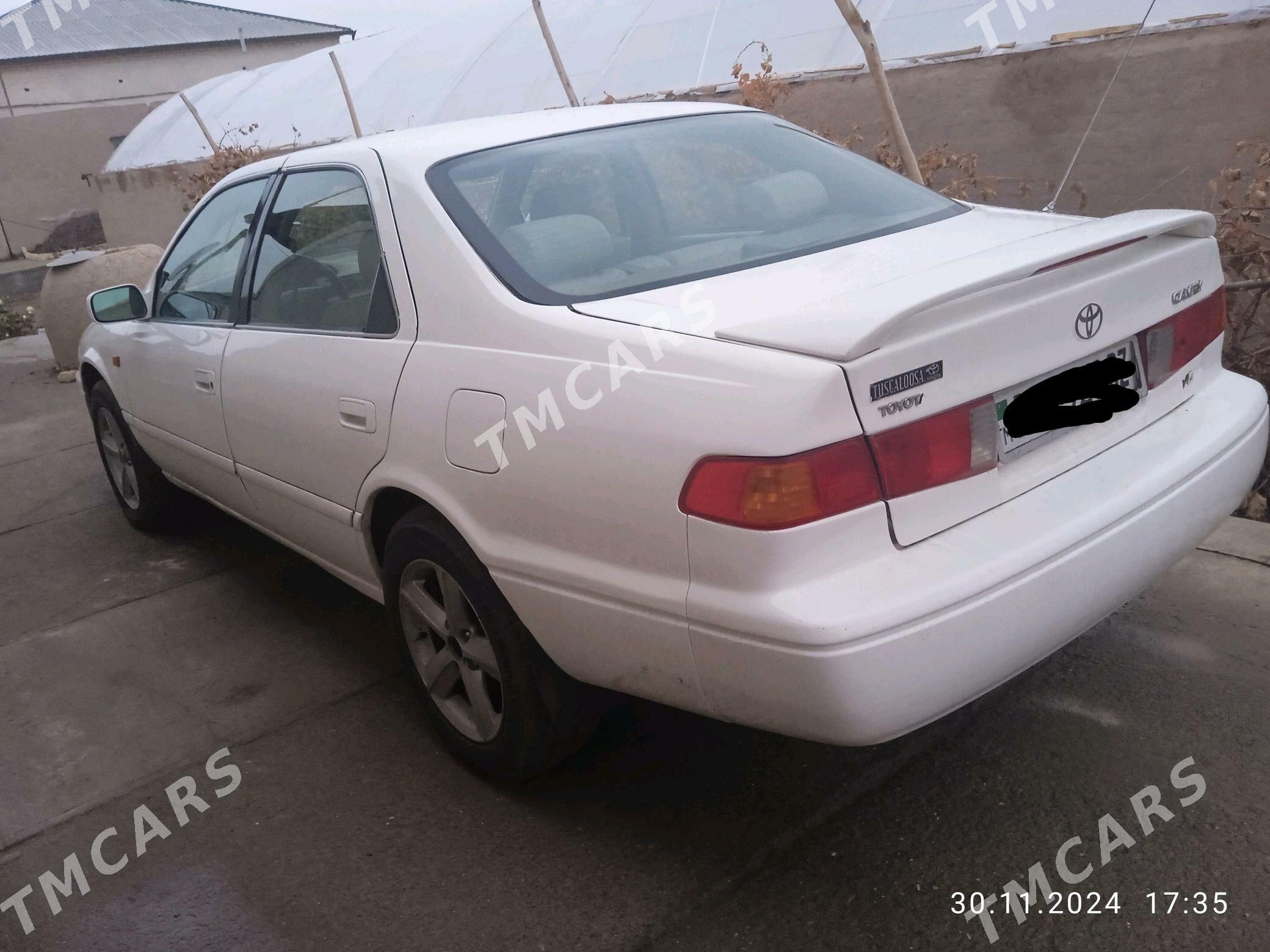 Toyota Camry 1998 - 130 000 TMT - Дашогуз - img 2