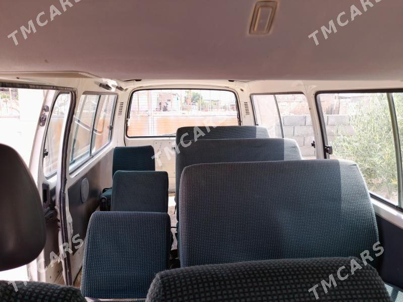 Toyota Hiace 2004 - 150 000 TMT - Etrek - img 4