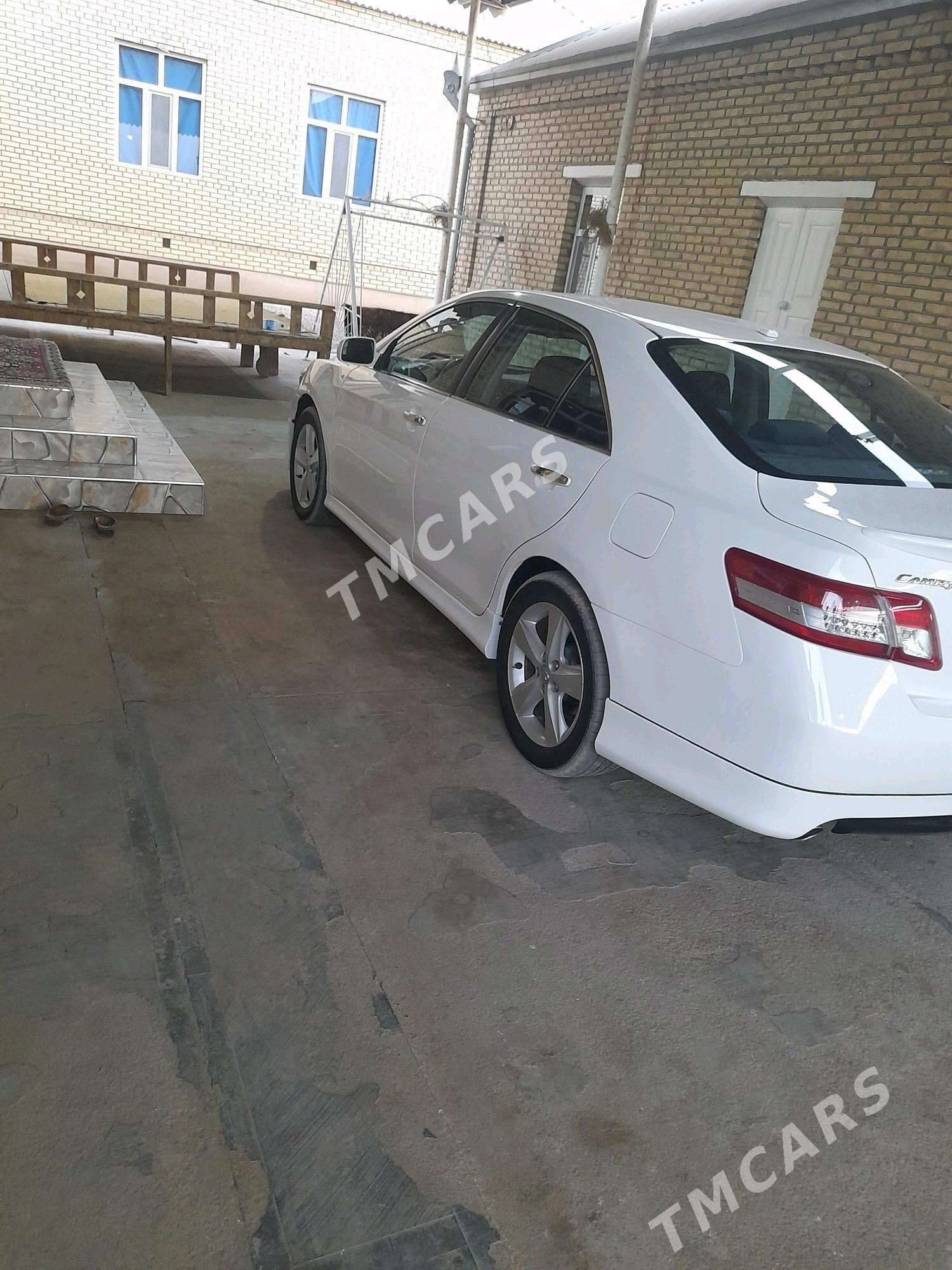 Toyota Camry 2010 - 170 000 TMT - Mary - img 5