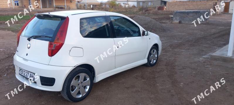 Fiat Punto 2002 - 30 000 TMT - Tejen - img 3