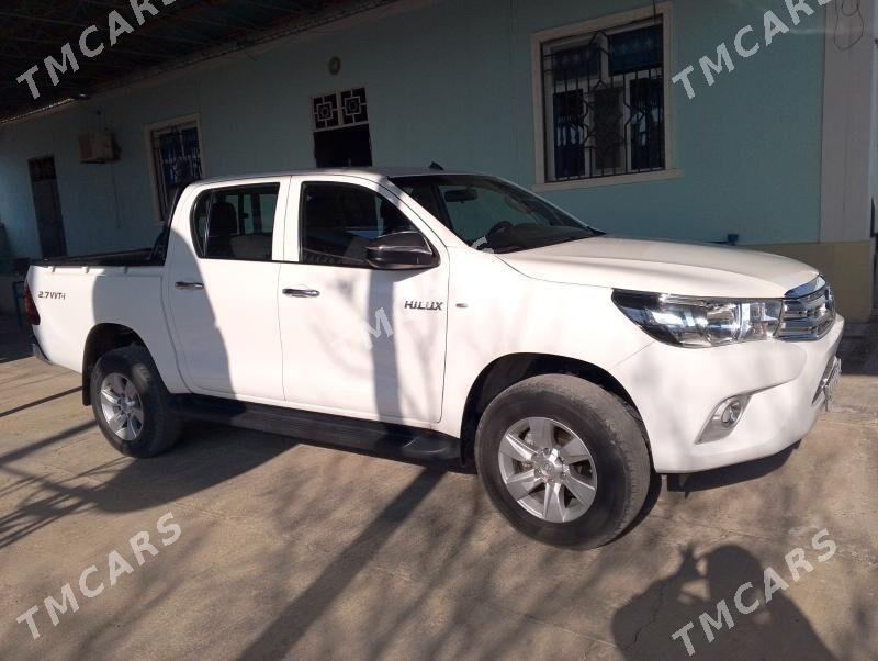 Toyota Hilux 2021 - 500 000 TMT - Türkmenbaşy - img 3