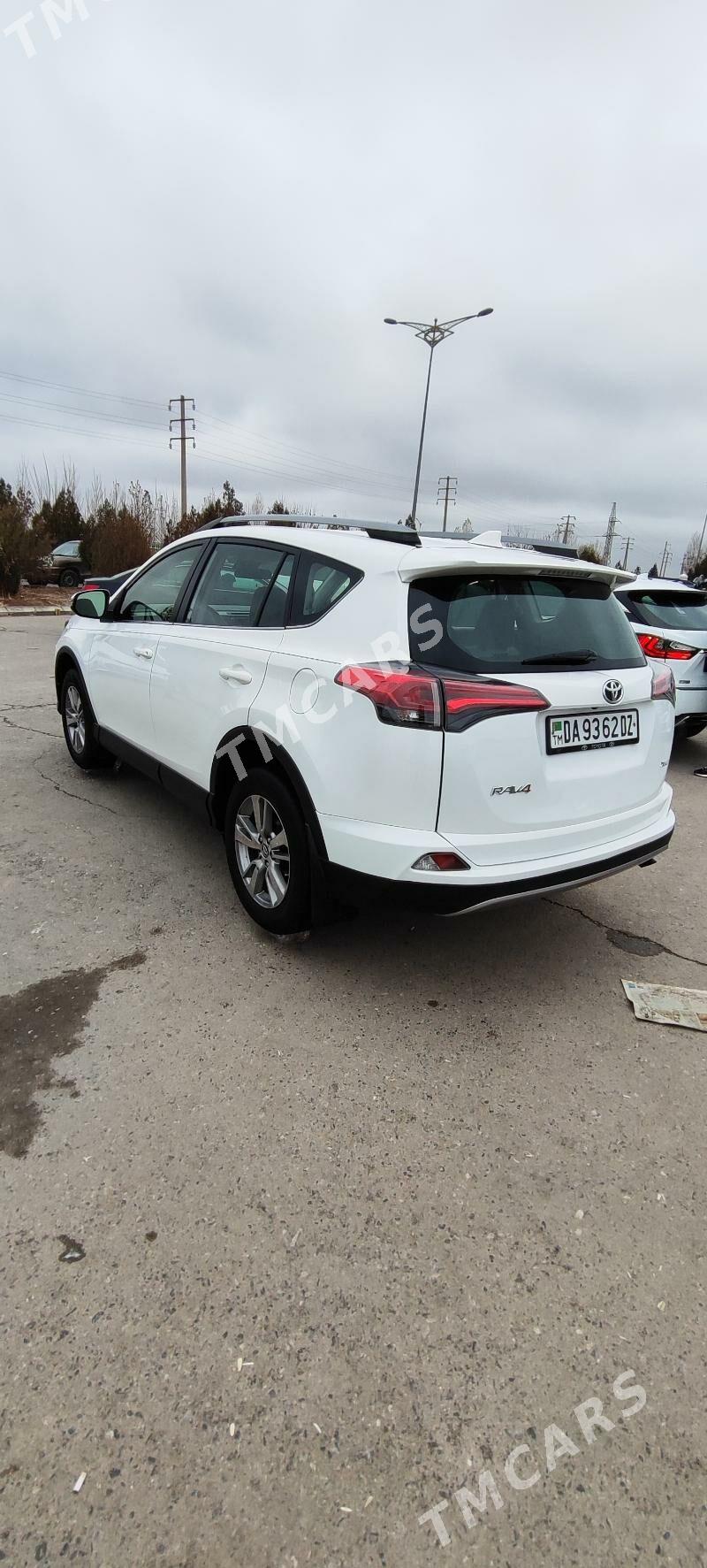 Toyota RAV4 2017 - 285 000 TMT - Daşoguz - img 4